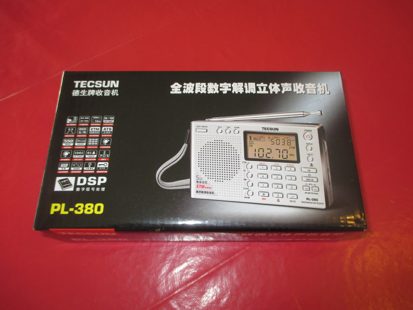 Emballage packaging de la Radio Tecsun PL380